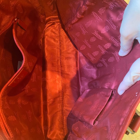 GUCCI Vinyl Green Handbag, 100% Authentic - Picture 6 of 8